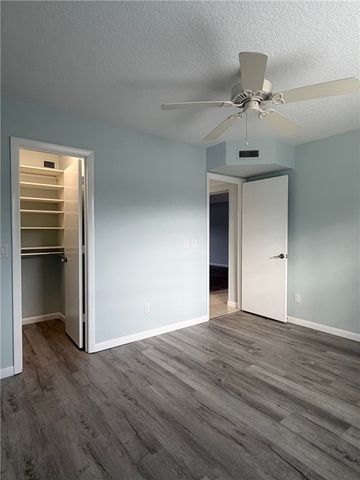 30 Plantation Drive 101, Vero Beach, FL 32966