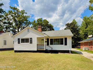 1105 W Washington Avenue, Kinston, NC 28501