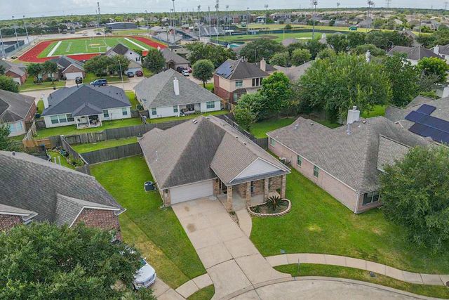 21011 Narrow Gate Drive, Houston, TX 77095