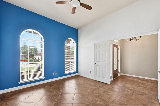 21011 Narrow Gate Drive, Houston, TX 77095