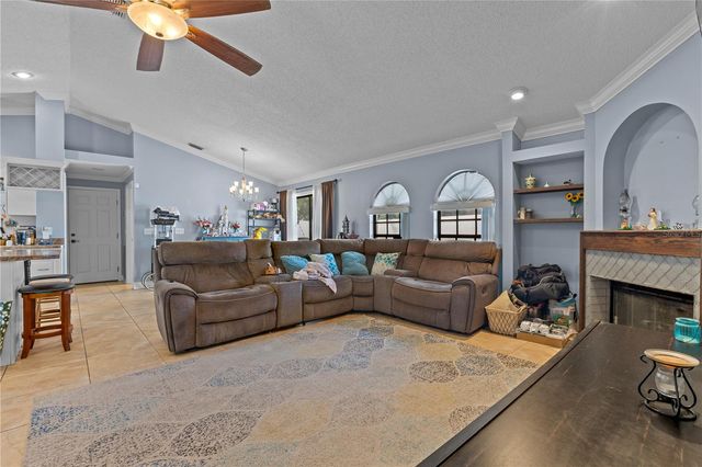 2315 EAGLE BLUFF DRIVE, Valrico, FL 33596