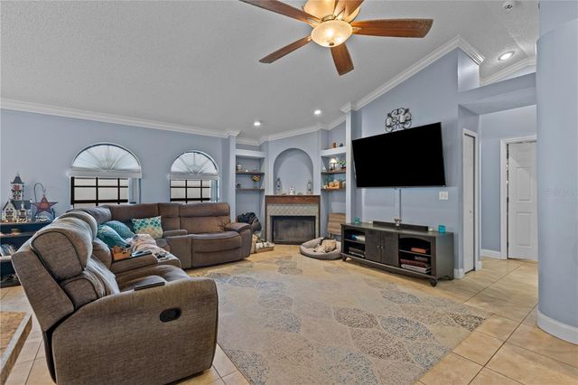 2315 EAGLE BLUFF DRIVE, Valrico, FL 33596