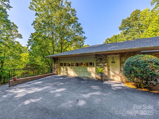 310 Claremont Drive, Flat Rock, NC 28731