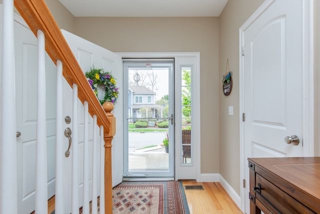 89 Woodview Way 89, Manchester, NH 03102