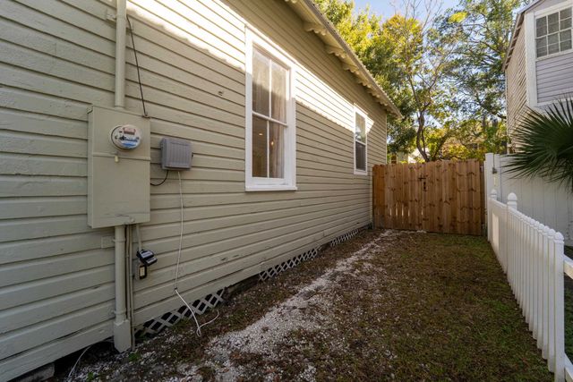 69 M L King Ave, St Augustine, FL 32084