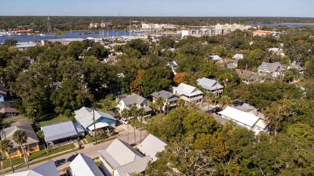 69 M L King Ave, St Augustine, FL 32084