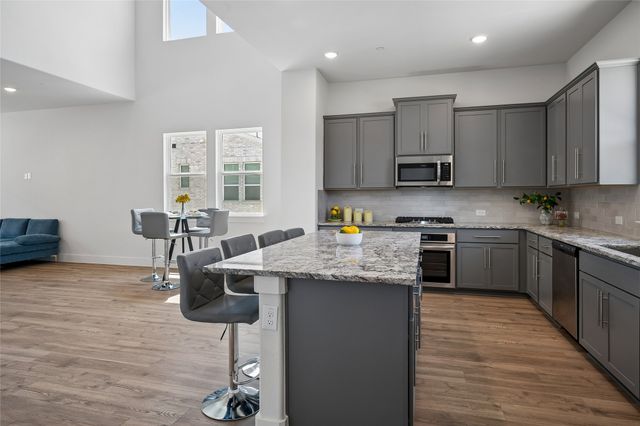 800 Comal Drive, Plano, TX 75075