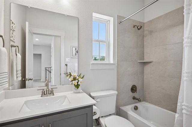 800 Comal Drive, Plano, TX 75075