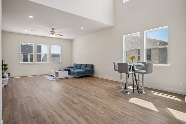 800 Comal Drive, Plano, TX 75075