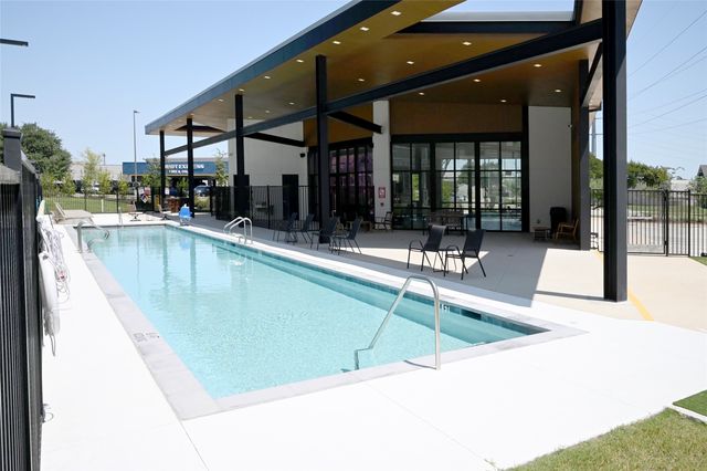 800 Comal Drive, Plano, TX 75075