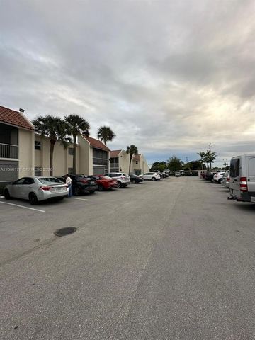 1428 SE 4th Ave 247, Deerfield Beach, FL 33441