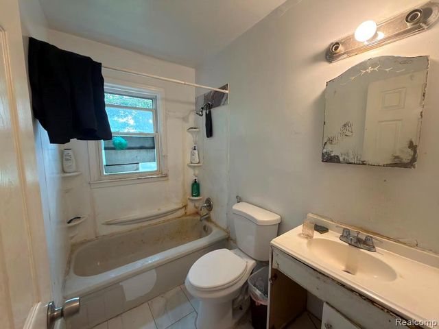 18700 Tireman Street, Detroit, MI 48228