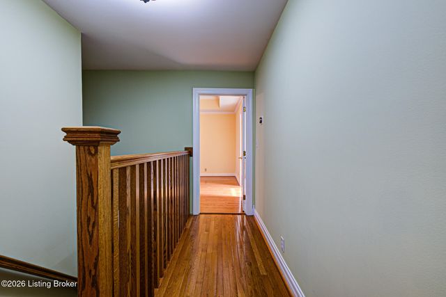 601 Oak Branch Rd, Louisville, KY 40245