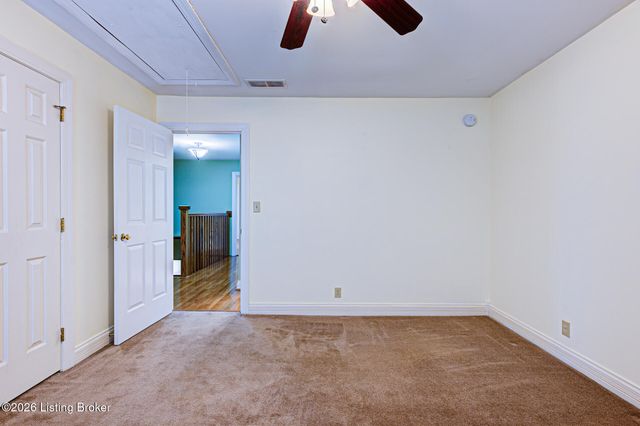 601 Oak Branch Rd, Louisville, KY 40245