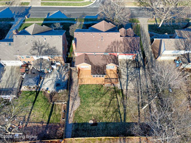 601 Oak Branch Rd, Louisville, KY 40245