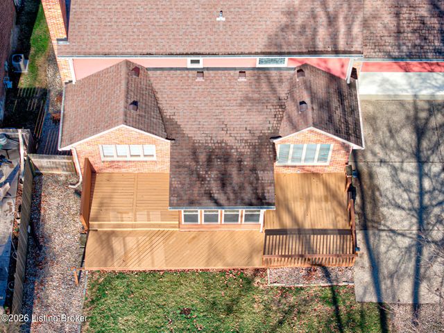 601 Oak Branch Rd, Louisville, KY 40245