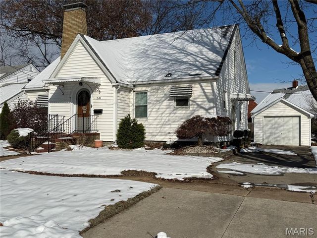 241 Arbor Drive, Alton, IL 62002