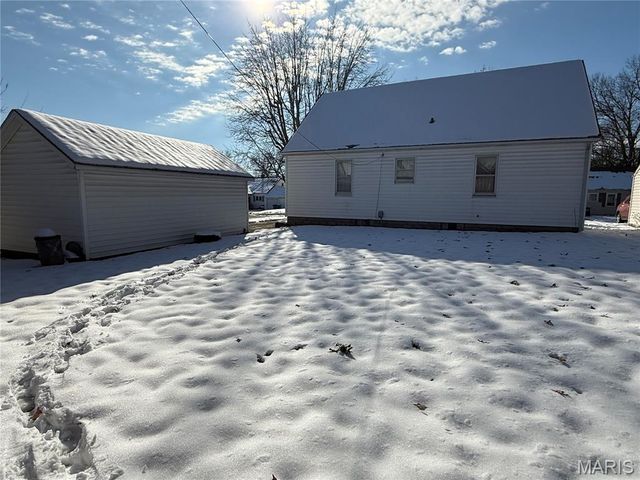 241 Arbor Drive, Alton, IL 62002