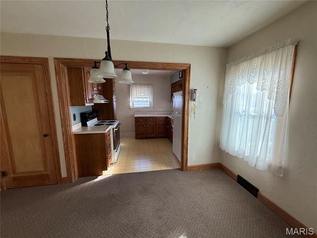 241 Arbor Drive, Alton, IL 62002