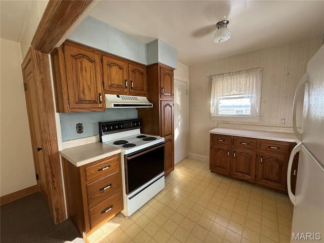 241 Arbor Drive, Alton, IL 62002