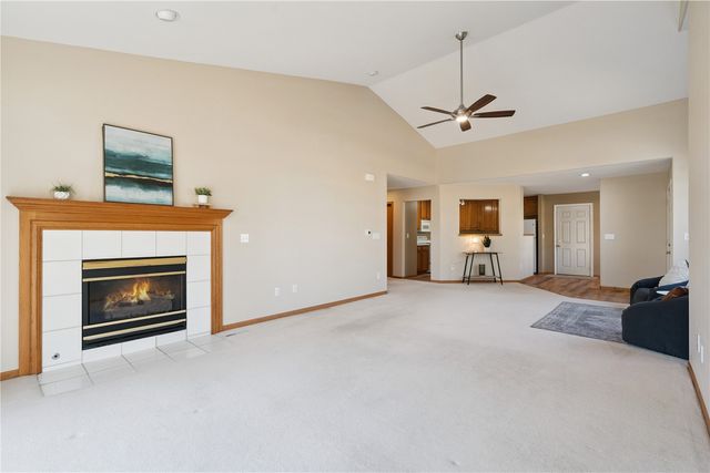 1426 Crossings Court NE, Cedar Rapids, IA 52402