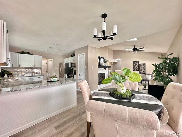 2033 Mapleleaf Drive, Collinsville, IL 62234