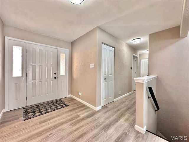 2033 Mapleleaf Drive, Collinsville, IL 62234