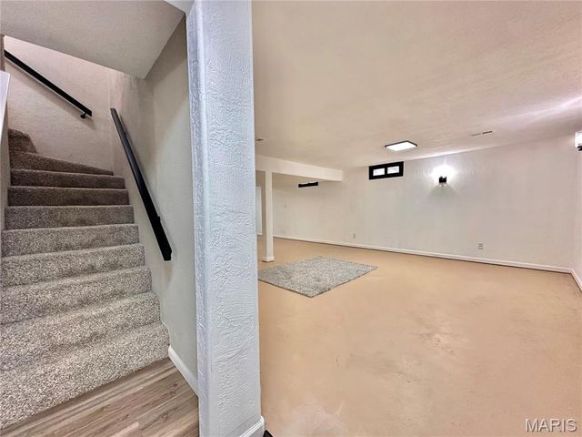 2033 Mapleleaf Drive, Collinsville, IL 62234