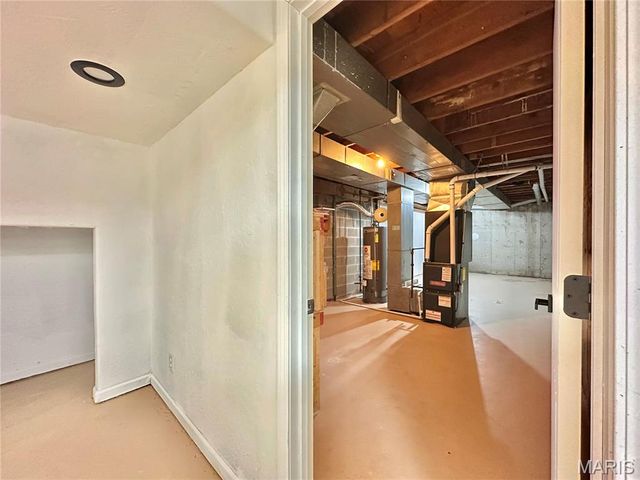 2033 Mapleleaf Drive, Collinsville, IL 62234