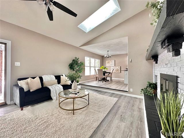 2033 Mapleleaf Drive, Collinsville, IL 62234