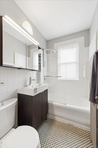 3651 N Kedvale Avenue 2B, Chicago, IL 60641