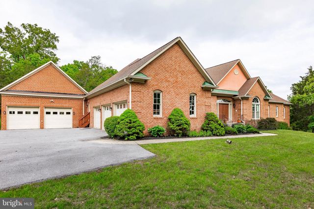 12601 TRIBUNAL LN, Potomac, MD 20854