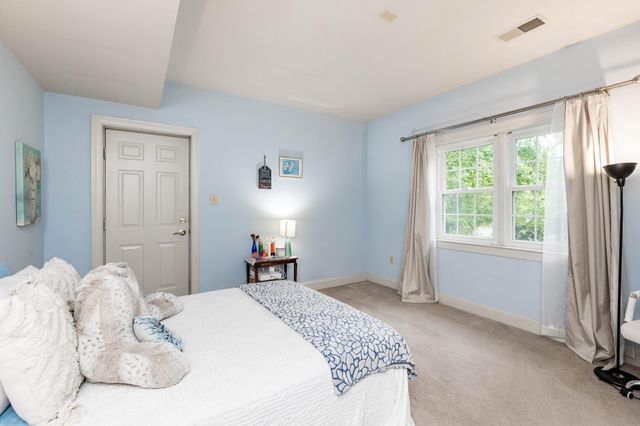 12601 TRIBUNAL LN, Potomac, MD 20854