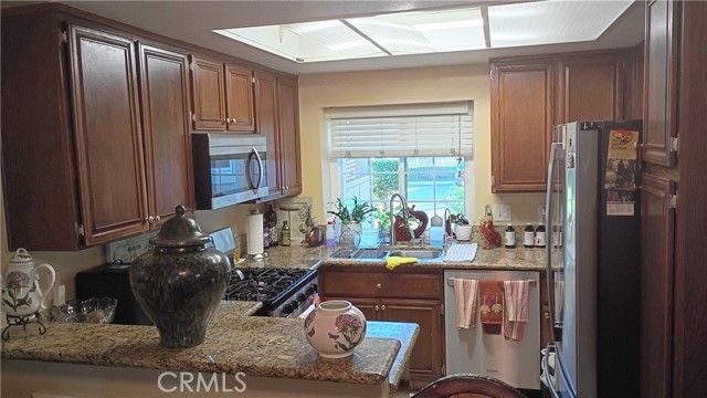 1649 Toyon, Corona, CA 92882