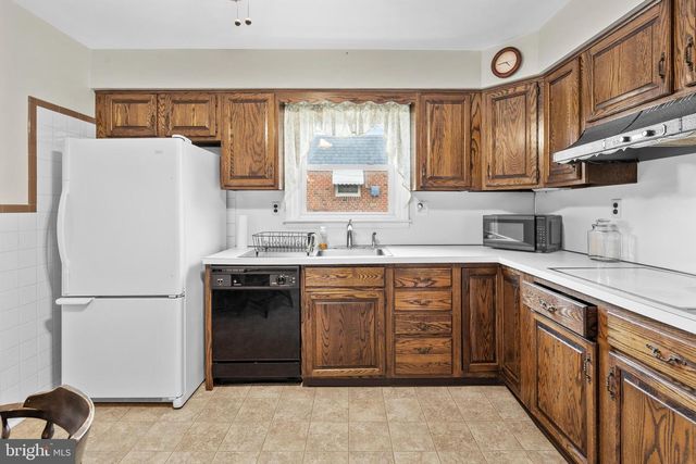 3806 KAREN ST, Philadelphia, PA 19114