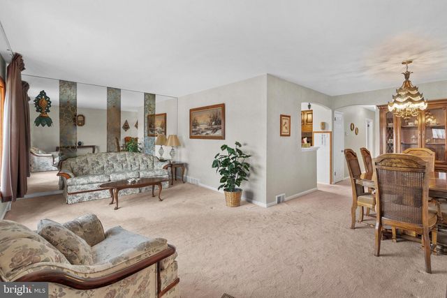 3806 KAREN ST, Philadelphia, PA 19114