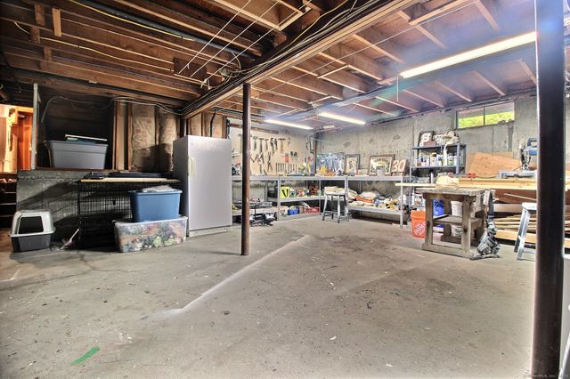 36 Pinecrest Road, North Stonington, CT 06359