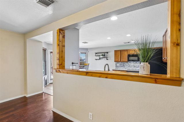 397 Copper Path DR, New Braunfels, TX 78130