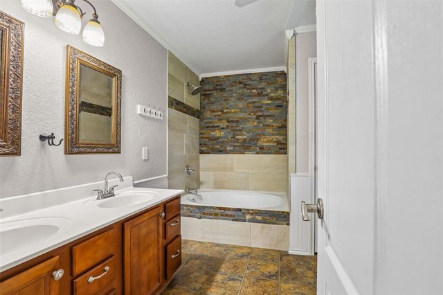 397 Copper Path DR, New Braunfels, TX 78130