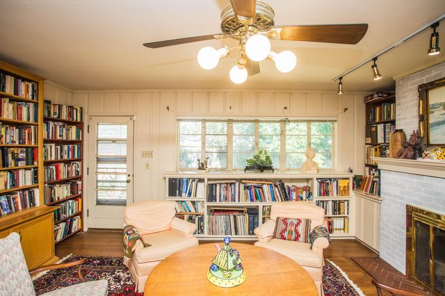 1924 31st Street, Lubbock, TX 79411