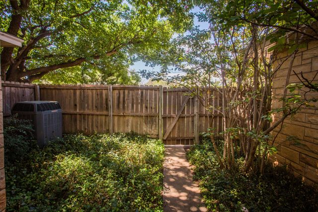 1924 31st Street, Lubbock, TX 79411