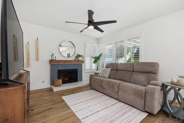 2216 Recodo Ct, Carlsbad, CA 92009