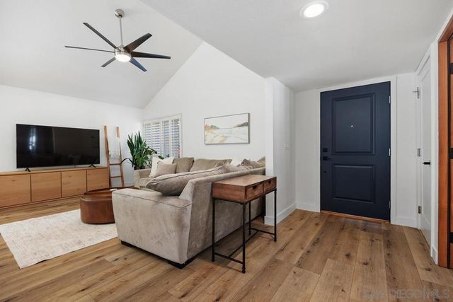 2216 Recodo Ct, Carlsbad, CA 92009