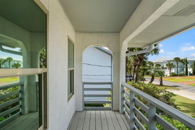 522 Osceola Drive, Destin, FL 32541