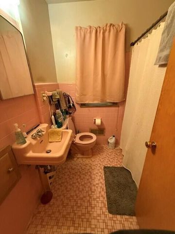 4579 N 76th STREET, Milwaukee, WI 53218