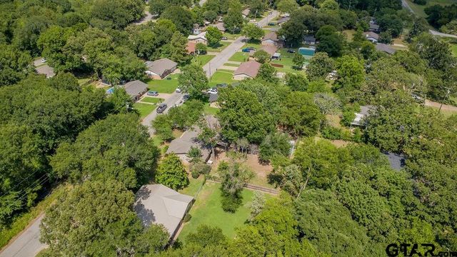 855 Avenue A, Canton, TX 75103