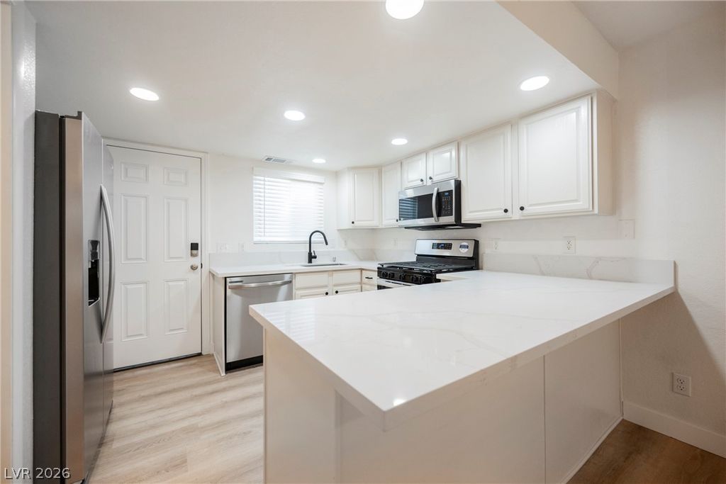 454 Sellers Place, Henderson, NV 89011 — photo 2