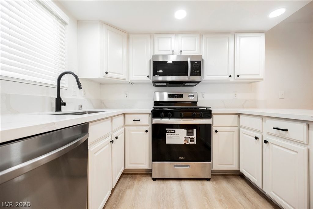 454 Sellers Place, Henderson, NV 89011 — photo 5