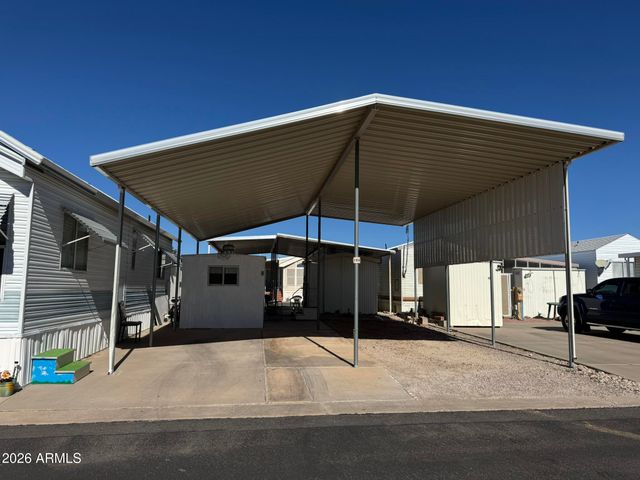 102 E BARREL CACTUS Lane, Florence, AZ 85132