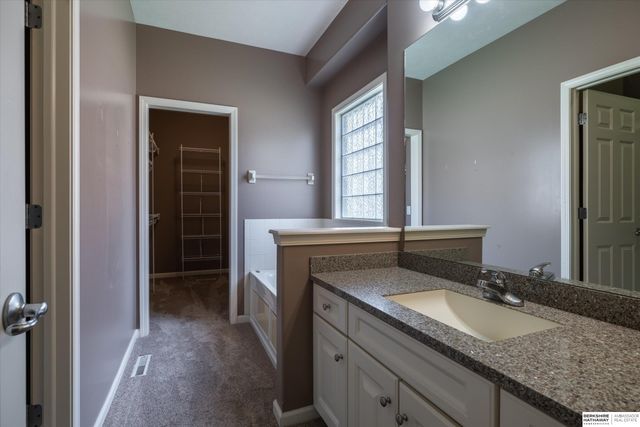 4715 N 134th Avenue, Omaha, NE 68164